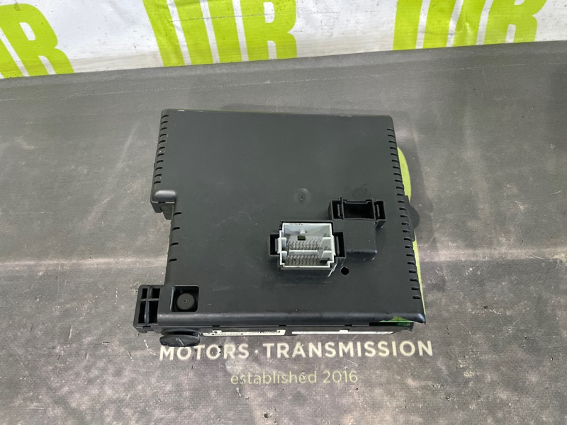Блок предохронителей XC90 C85 B8444S