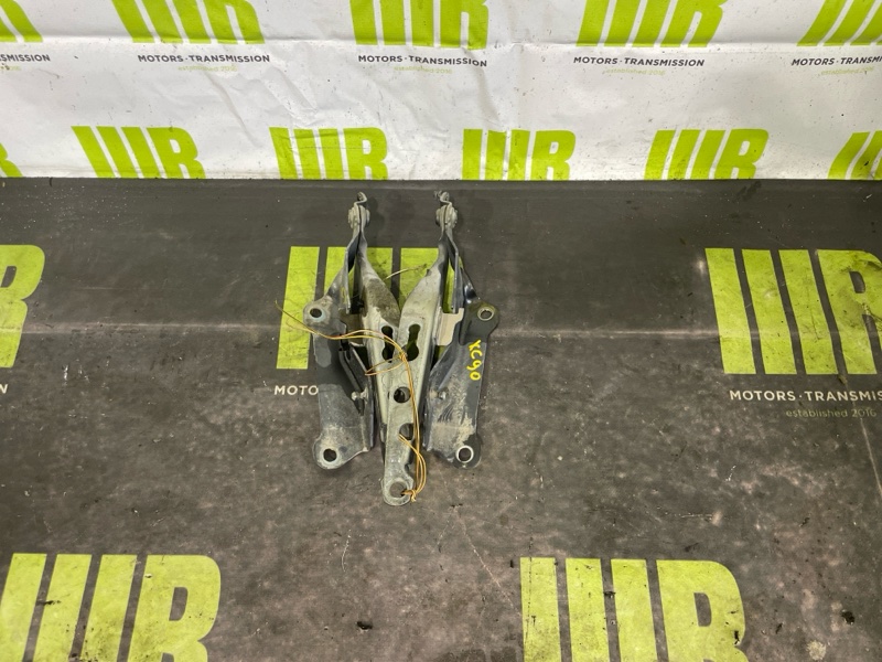 Петля капота VOLVO XC90 C85 B8444S 30716882 контрактная