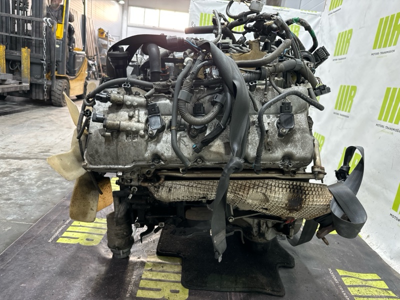Двигатель LX570 URJ201 3UR-FE