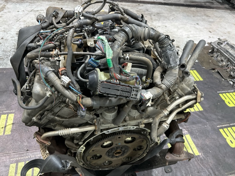 Двигатель LX570 URJ201 3UR-FE