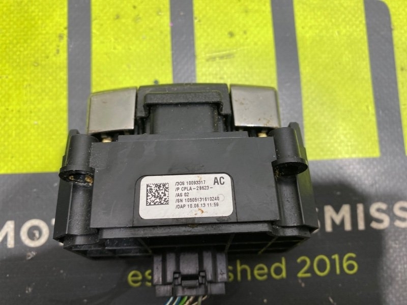 Кнопка стояночного тормоза RANGE ROVER SPORT L494 508PS