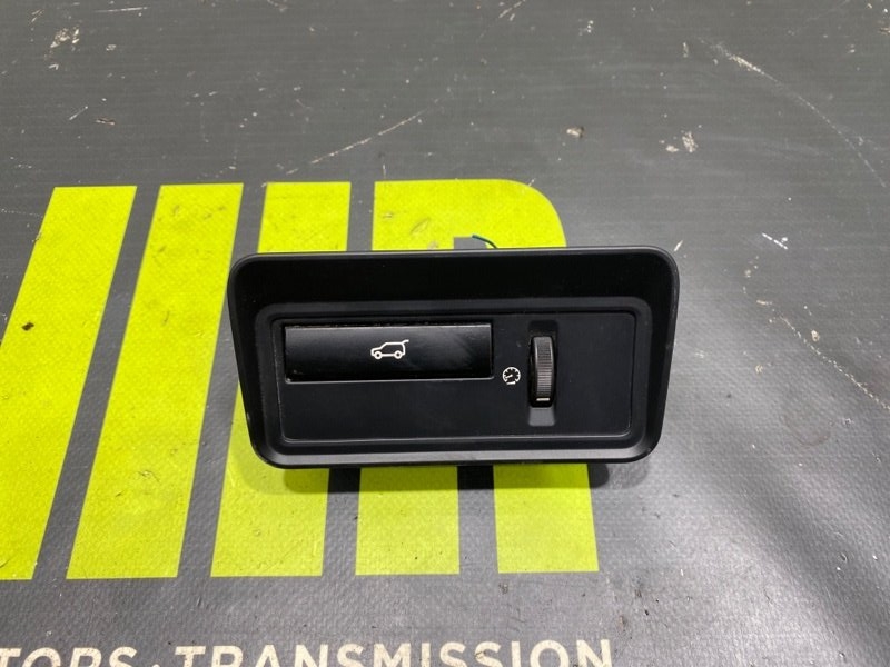 Кнопка открывания багажника LAND ROVER RANGE ROVER SPORT L494 508PS LR038676 контрактная