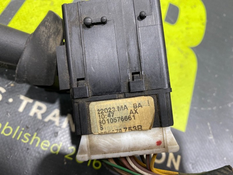 Подрулевой переключатель RENAULT DUSTER HSM F4R Подрулевой переключатель RENAULT DUSTER HSM F4R