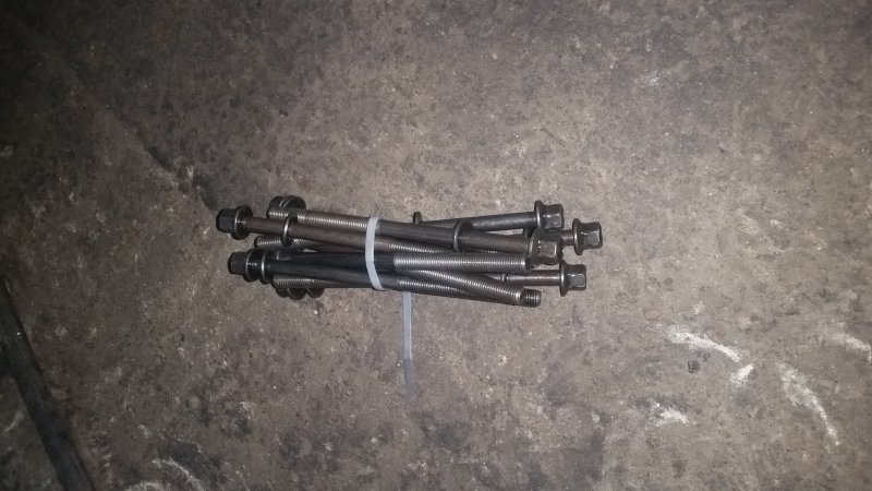 Болт гбц Honda Fit GE6 L13A (б/у)