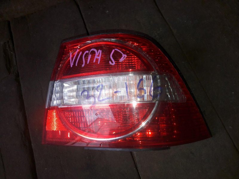 Стоп Toyota Vista SV50 задний правый (б/у)