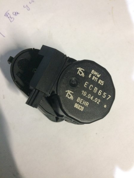 Сервопривод заслонок печки Bmw 7-Series E65 N62B44 2002 (б/у)