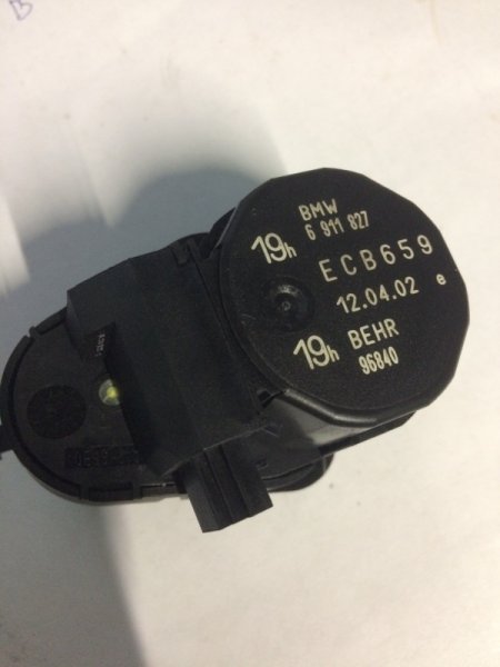 Сервопривод заслонок печки Bmw 7-Series E65 N62B44 2002 (б/у)