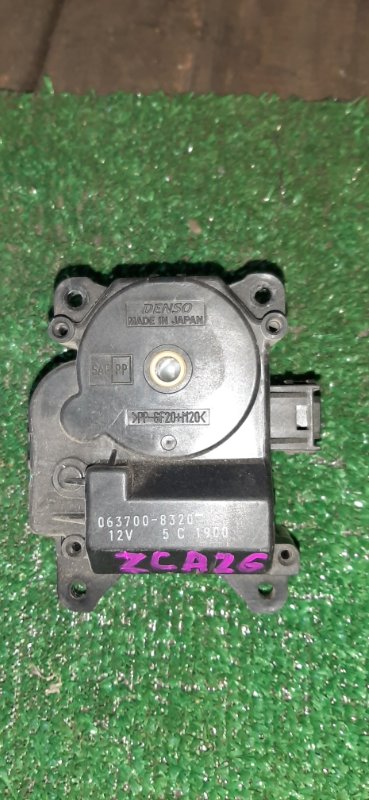 Сервопривод заслонок печки Toyota Rav4 ZCA26 1ZZ (б/у)