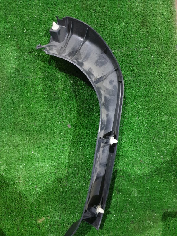 Обшивка двери багажника правая OUTLANDER GF2W 4B11