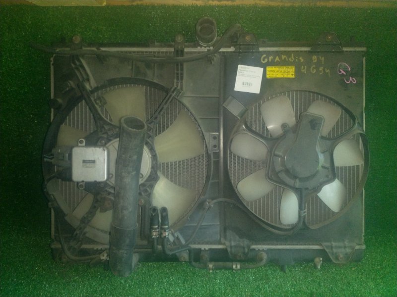 Радиатор MITSUBISHI Chariot N84W 4G64 Б/У