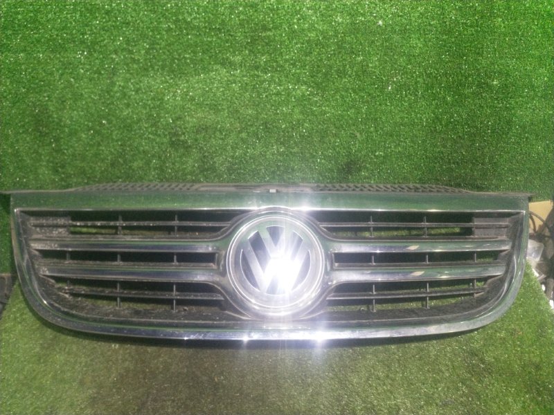 Решетка Volkswagen Tiguan 5N1 CAWA передняя (б/у)