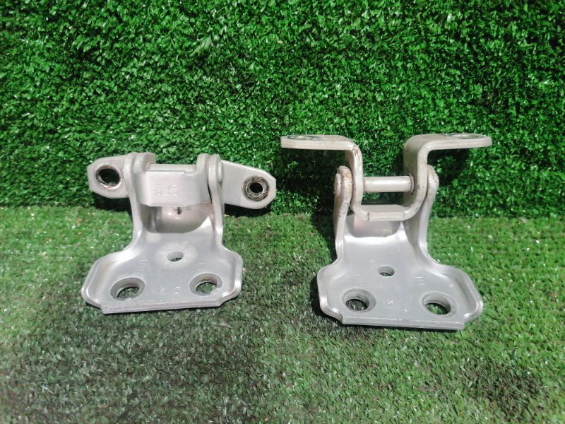 Петля дверная Suzuki Aerio RB21S задняя правая (б/у)