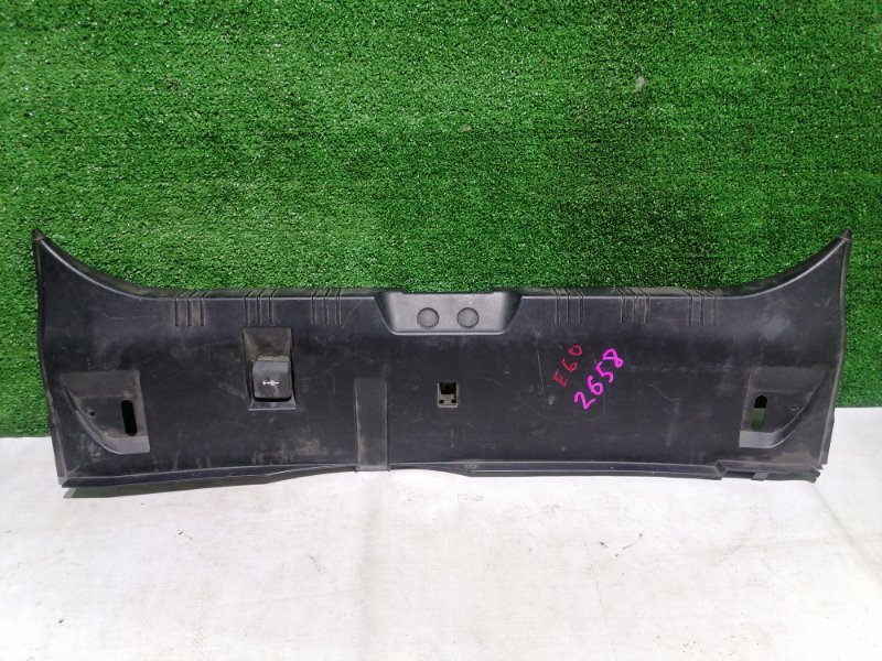 Накладка замка багажника Bmw 5-Series E60 M54 2004 (б/у)