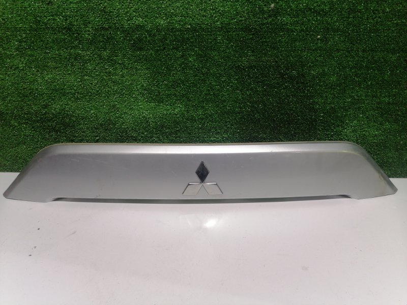 Накладка на дверь задняя Mitsubishi Outlander CW4W 5817a02277 контрактная