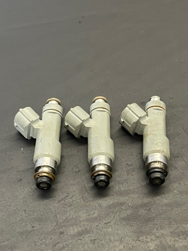 Форсунка топливная Toyota Pixis Space L585A KF-VE Форсунка топливная Toyota Pixis Space L585A KF-VE