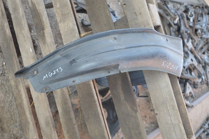 Подкрылок передний правый NISSAN MOCO MG21S k6a контрактная