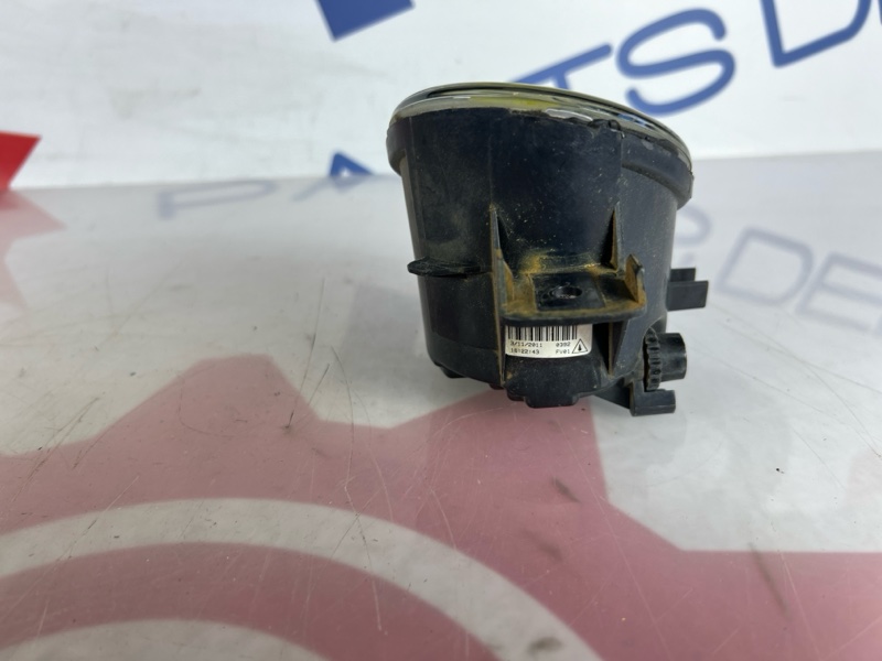 Фара противотуманная передняя левая DUALIS 2012 Фара противотуманная передняя левая DUALIS 2012