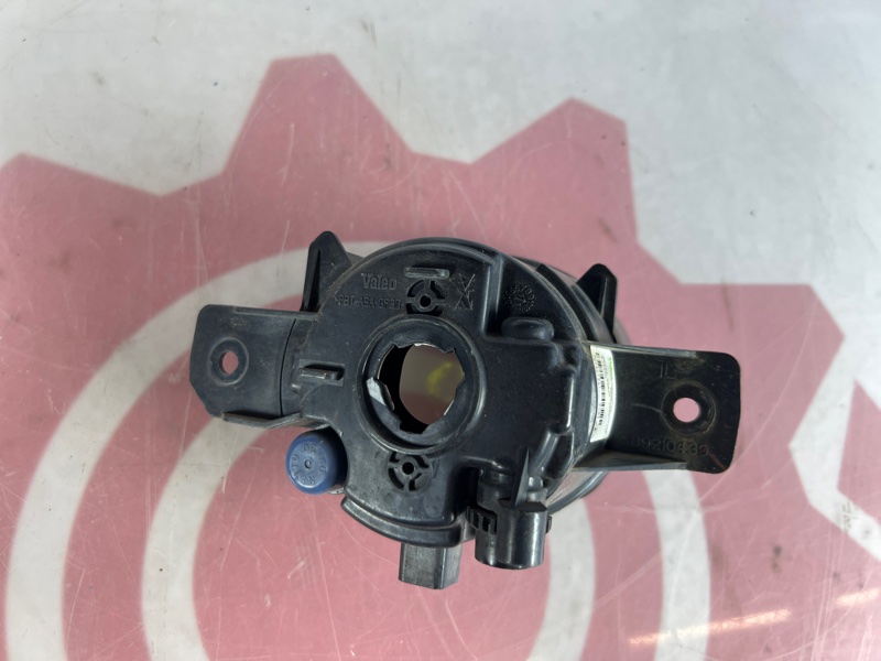 Фара противотуманная передняя левая DUALIS 2012 Фара противотуманная передняя левая DUALIS 2012