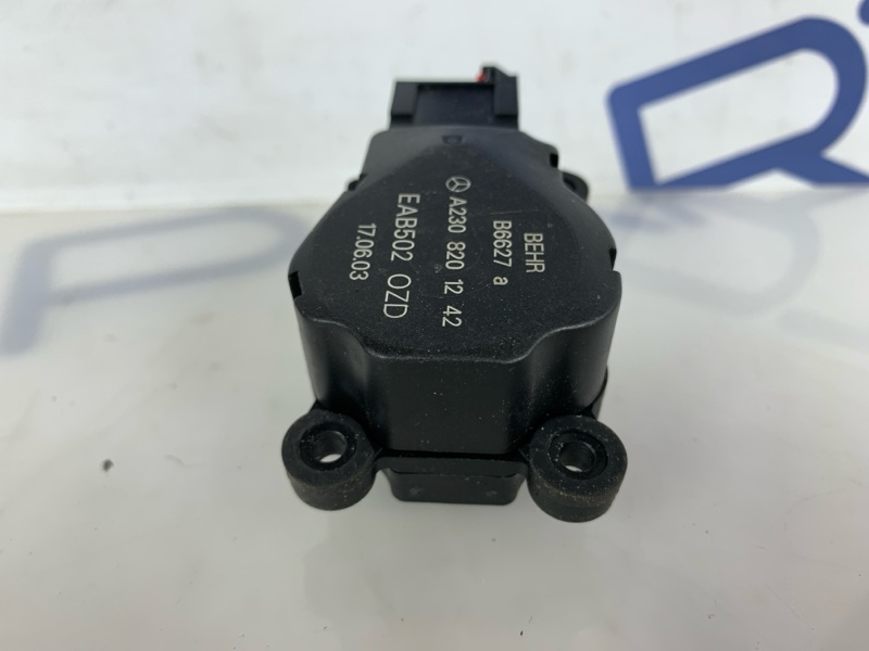 Привод заслонки отопителя E CLASS 2003 W211