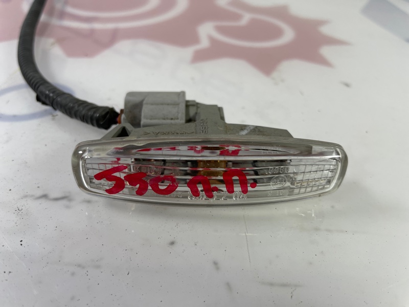 Повторитель поворота в крыло передний правый Infiniti EX 26160JK00B контрактная