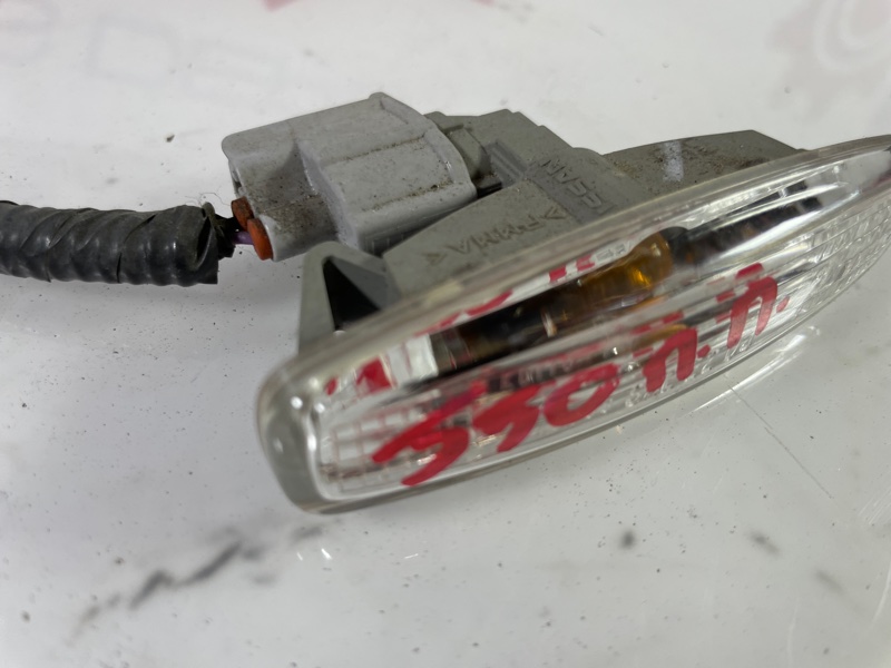 Повторитель поворота в крыло передний правый EX