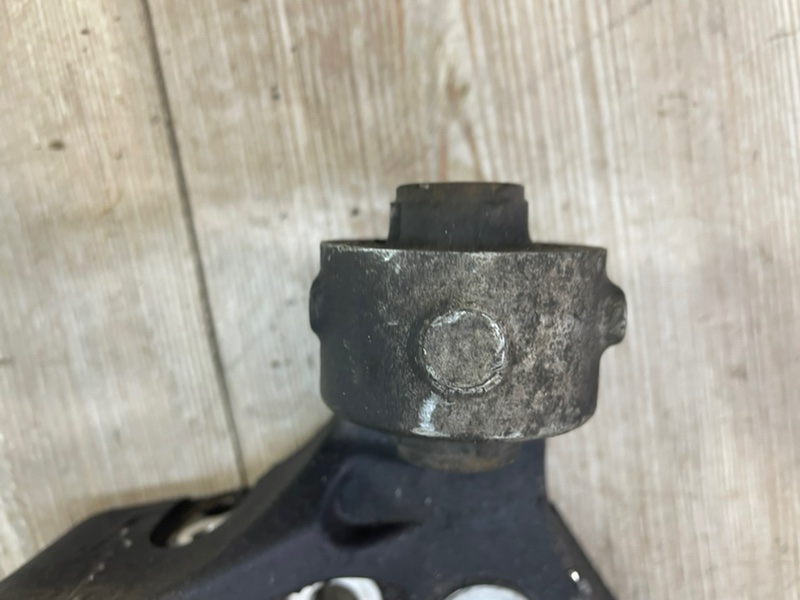 Кулак задний правый Murano 2010 PNZ51