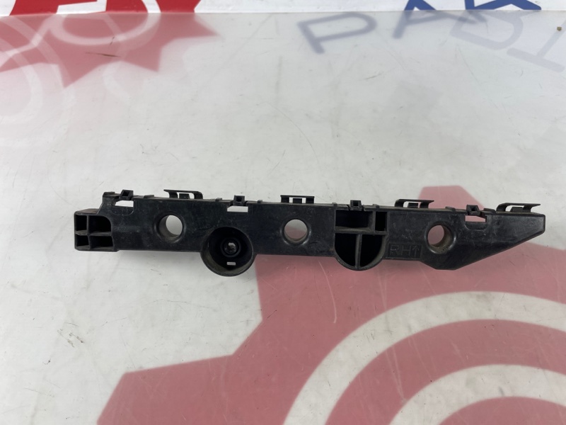 Запчасть кронштейн бампера задний правый Infiniti Q50 2015 ZV37 852204GA0A контрактная Кронштейн бампера задний правый Infiniti Q50 2015 ZV37 852204GA0A контрактная