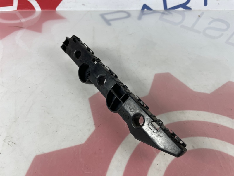 Кронштейн бампера задний правый Q50 2015 ZV37 Кронштейн бампера задний правый Q50 2015 ZV37