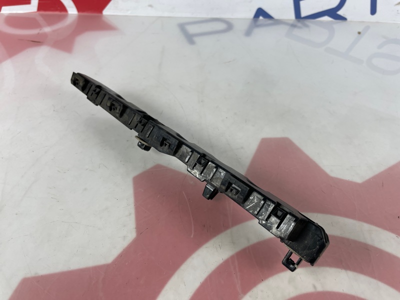 Кронштейн бампера задний правый Q50 2015 ZV37 Кронштейн бампера задний правый Q50 2015 ZV37