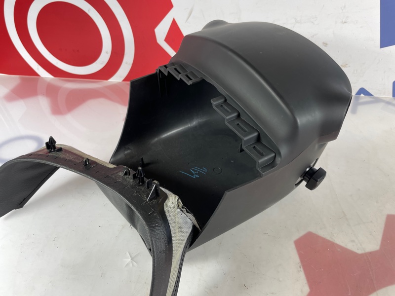 Кожух рулевой колонки Q50 2015 ZV37