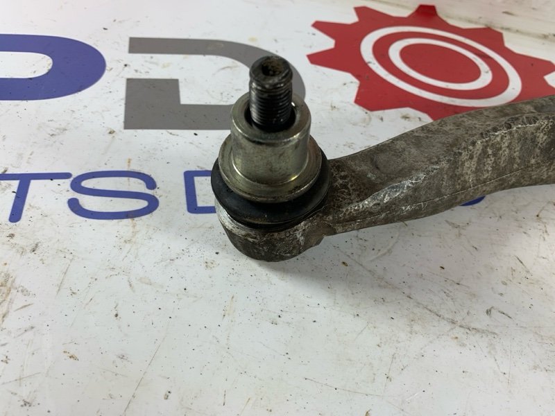 Рычаг подвески нижний передний правый AUDI A4