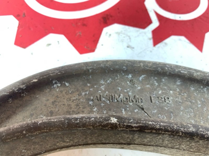 Рычаг подвески нижний передний правый A4 2010