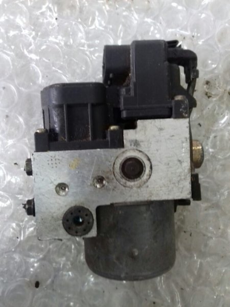 Блок abs Peugeot 406 (б/у) Блок abs Peugeot 406 (б/у)