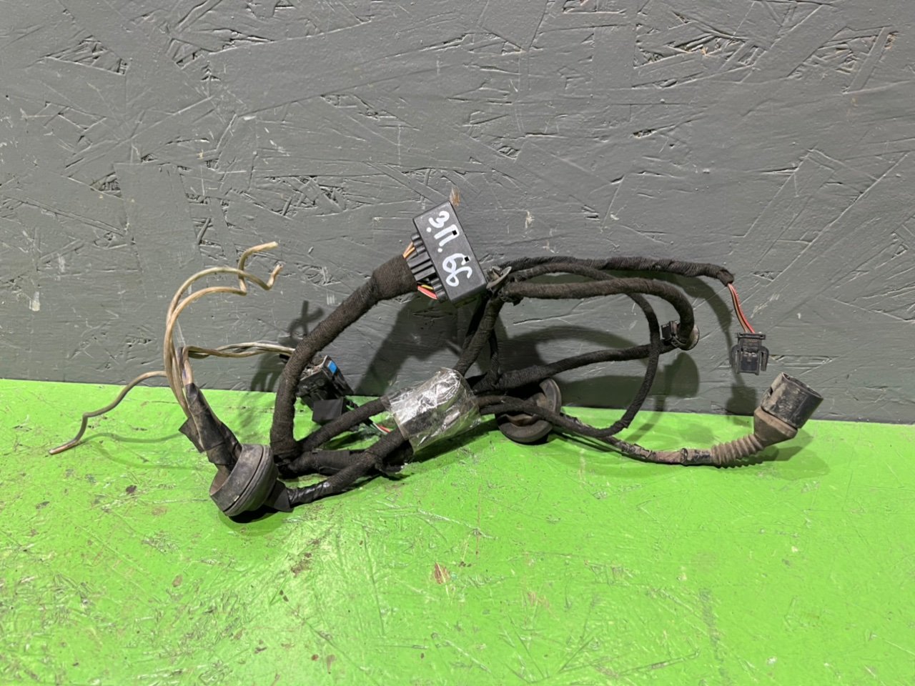 Проводка двери задняя правая Volkswagen Passat 1997 B5 1.8 ADR Б/У