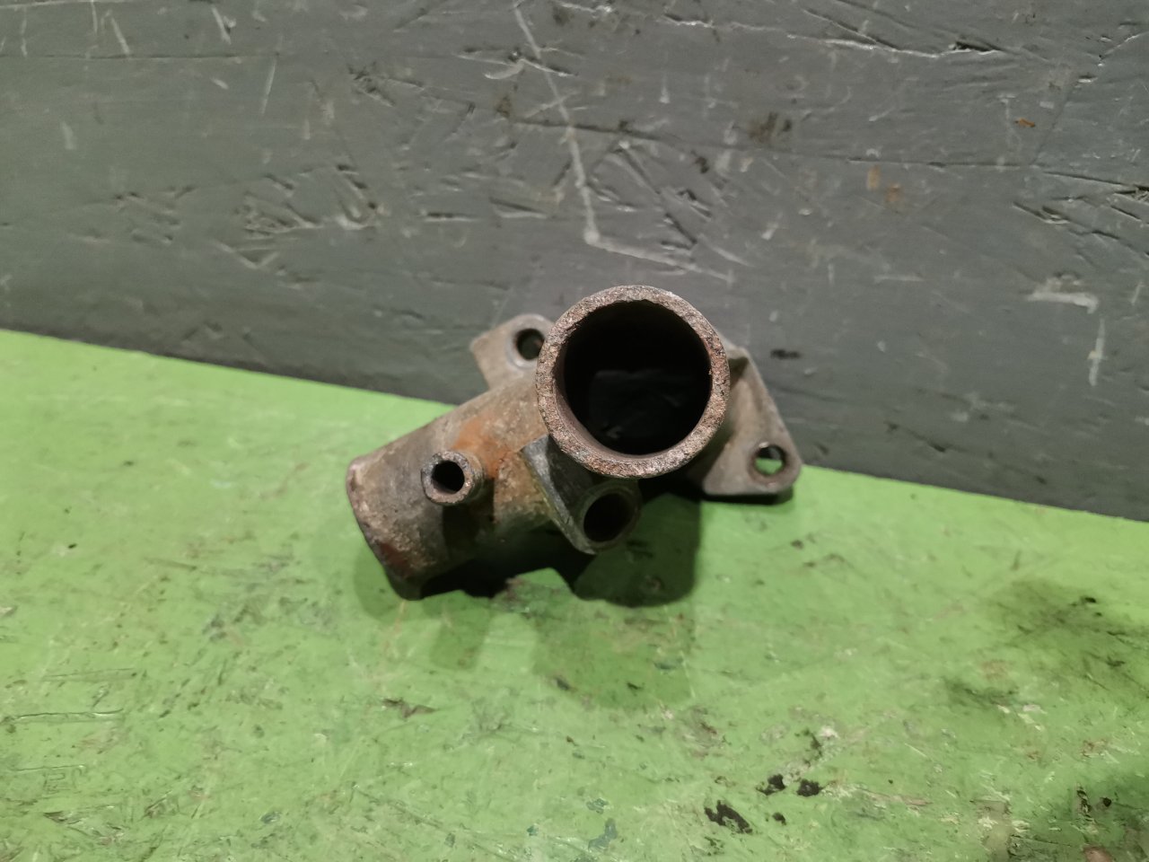 Тройник системы охлаждения 2107 2006 1.6 21067