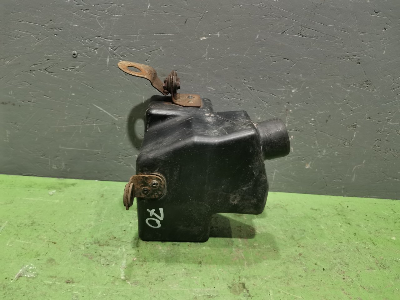 Резонатор воздушного фильтра Kia Spectra 2008 1.6 S6D Б/У