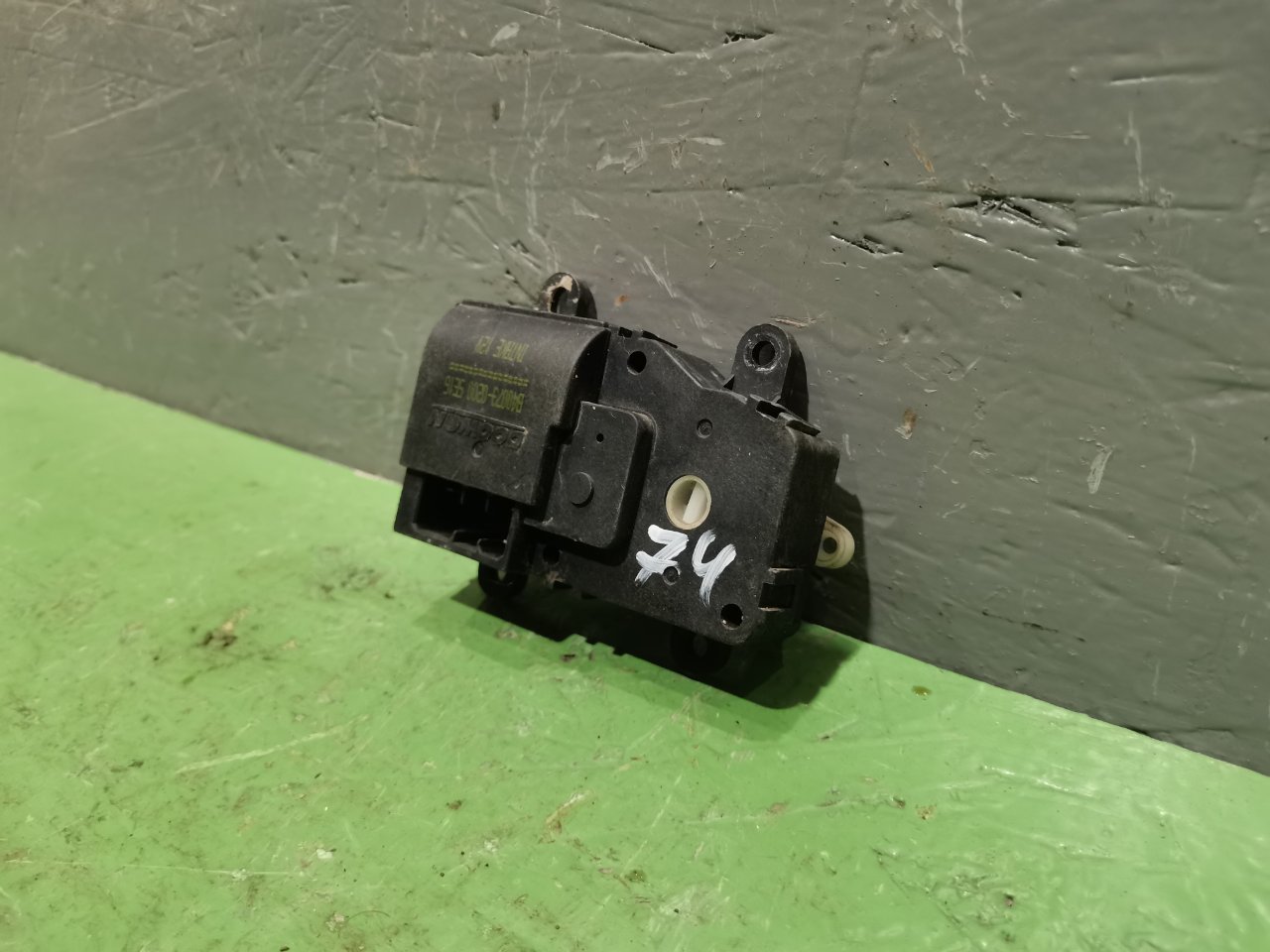 Сервопривод заслонок печки Kia Spectra 1.6 S6D Сервопривод заслонок печки Kia Spectra 1.6 S6D