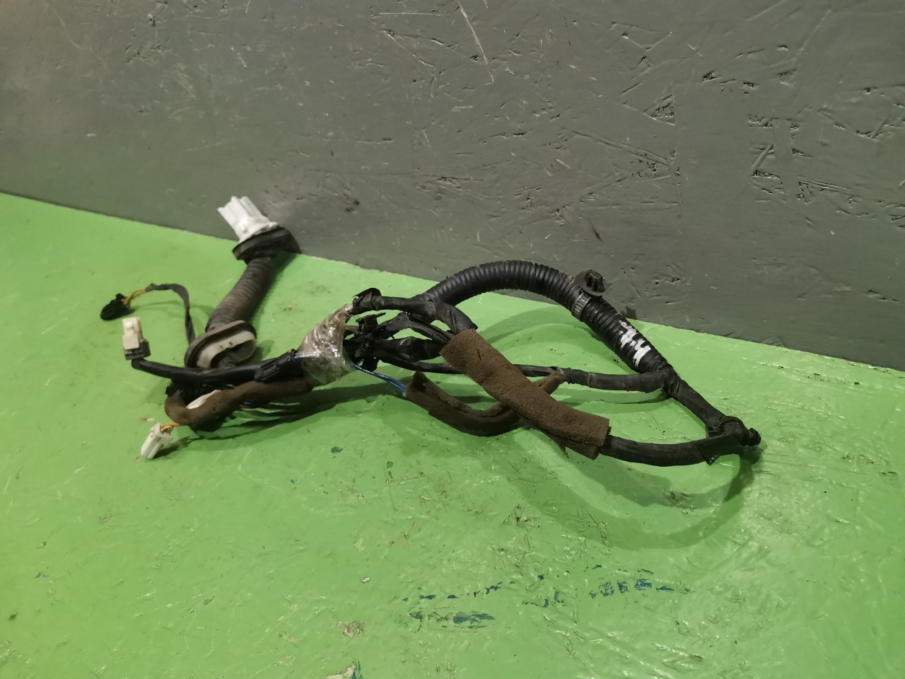 Проводка двери передняя правая Spectra 2005 1.6 S6D