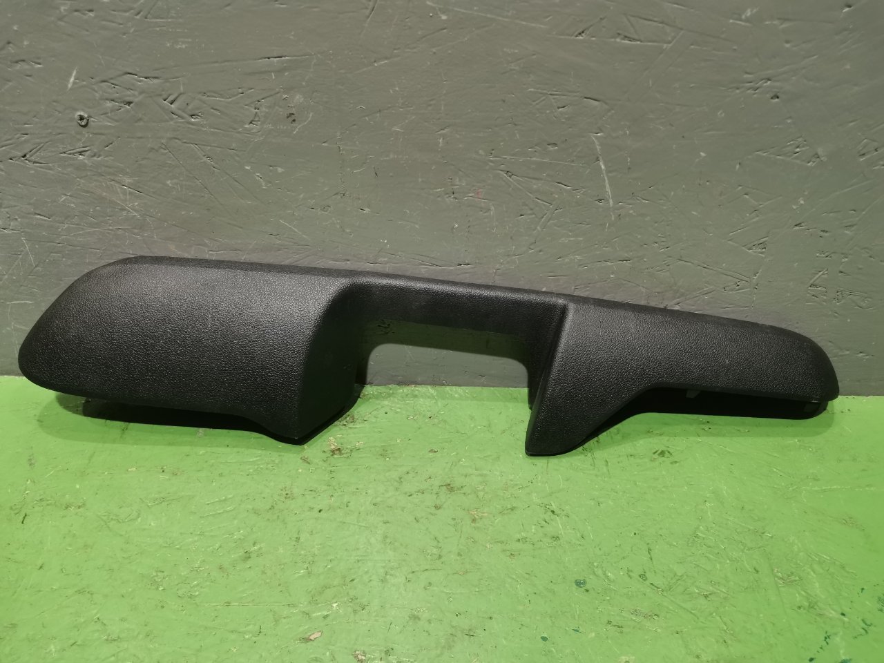 Накладка двери передняя правая Ford Focus 2008 Седан 1.8 QQDB Б/У