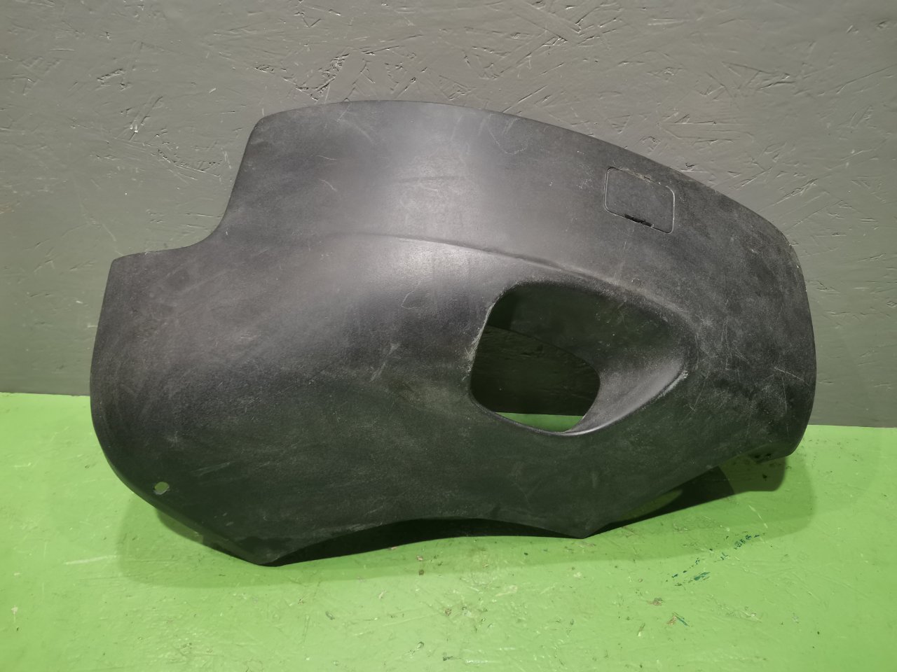 Накладка переднего бампера передняя правая Volvo XC90 2004 2.9T Б/У