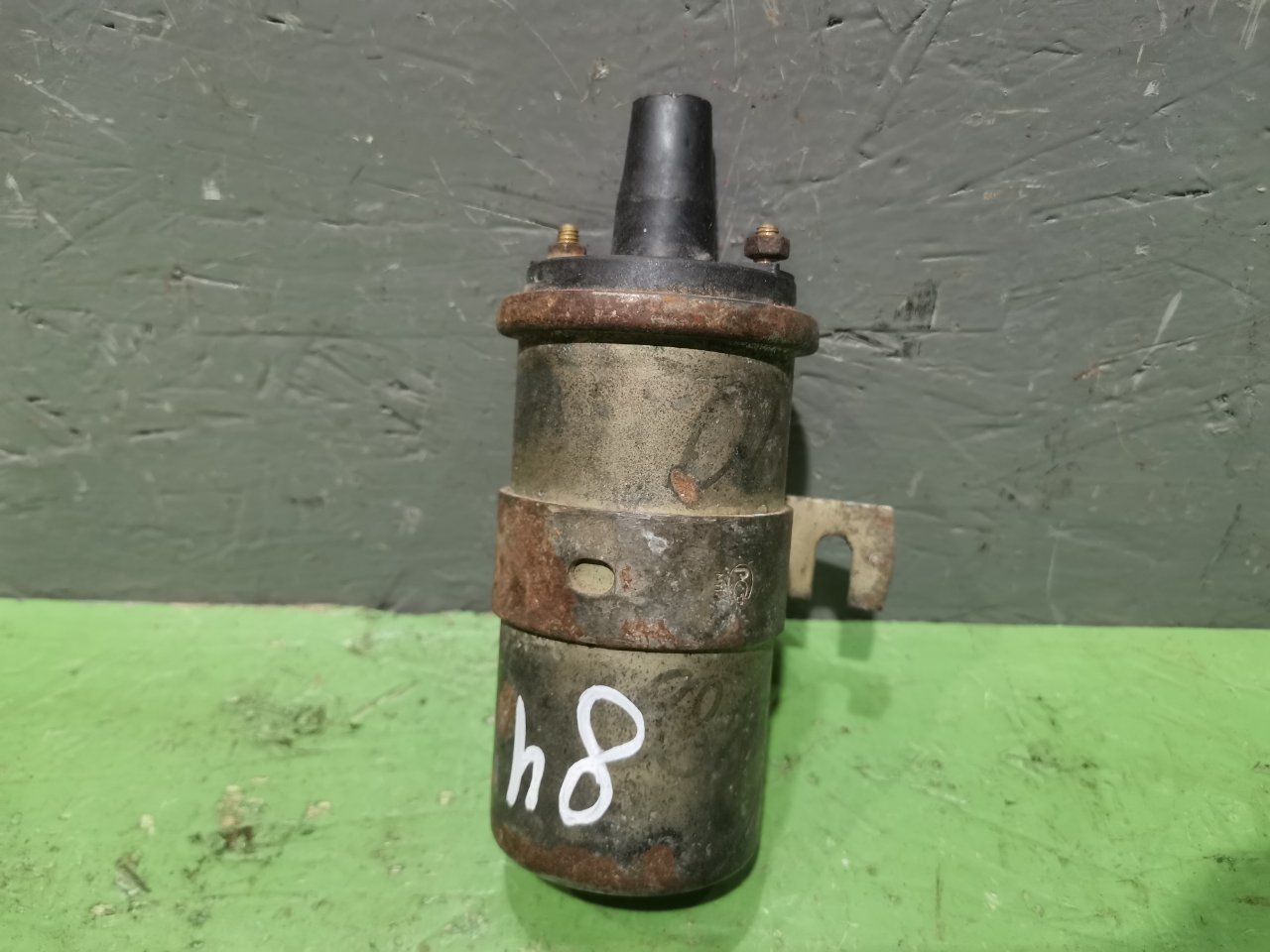 Катушка зажигания ВАЗ Нива 1995 1.6 2106 2108-3705010 Б/У