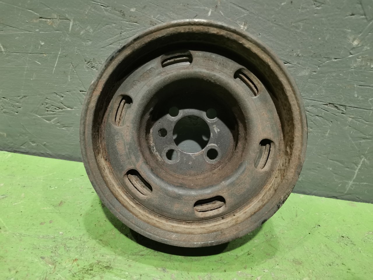 Шкив коленвала Passat 1997 B5 1.8 ADR