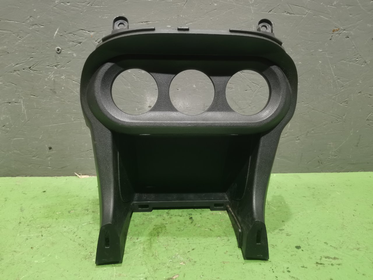 Центральная консоль Mitsubishi lancer 2008 1.8 4B10 8010A071ZZ Б/У