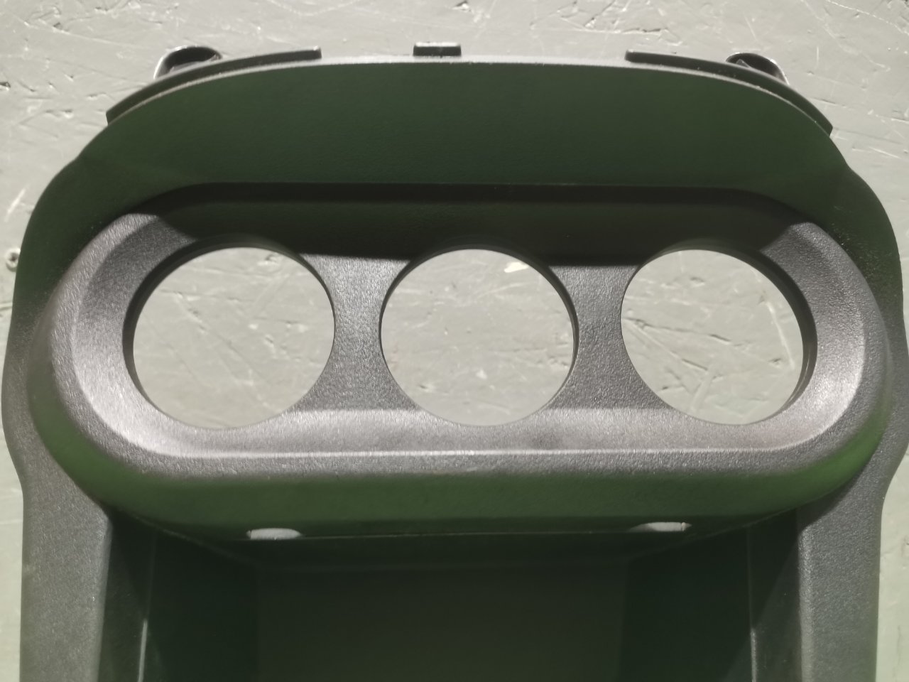 Центральная консоль lancer 2008 1.8 4B10