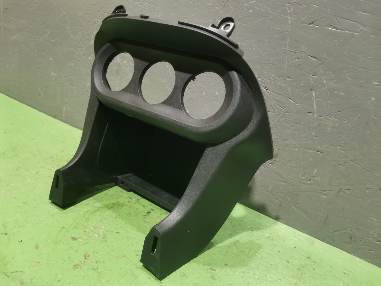 Центральная консоль lancer 2008 1.8 4B10