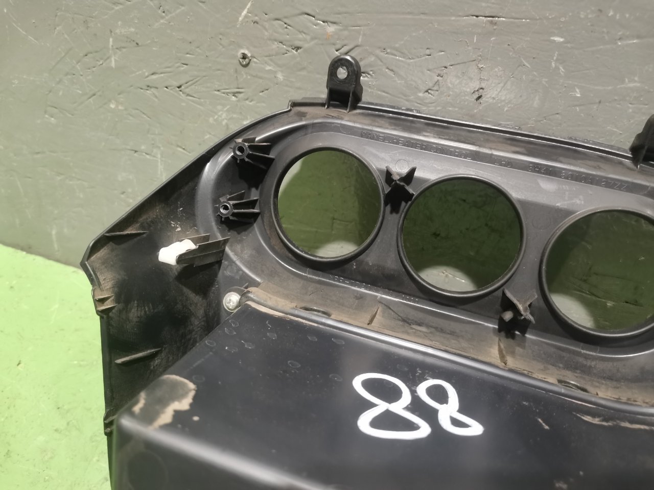 Центральная консоль lancer 2008 1.8 4B10