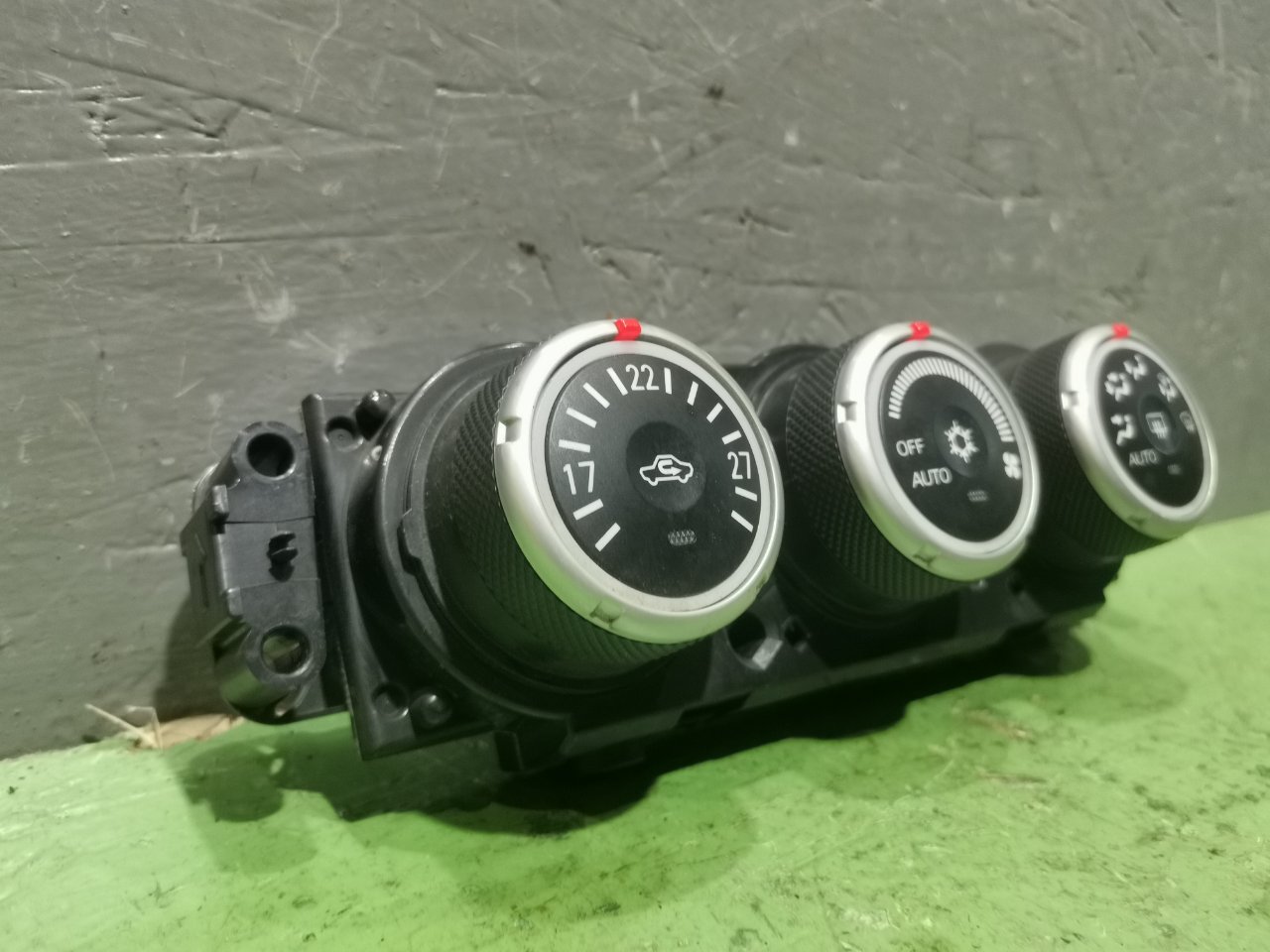 Блок управления климат-контроля lancer 2008 1.8 4B10 Блок управления климат-контроля lancer 2008 1.8 4B10