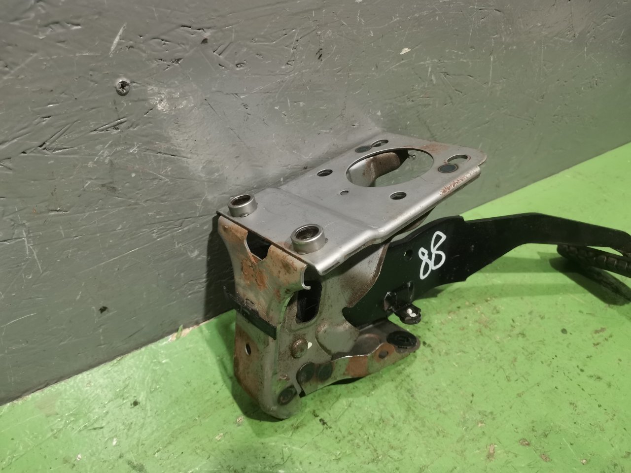 Педаль тормоза lancer 2008 1.8 4B10