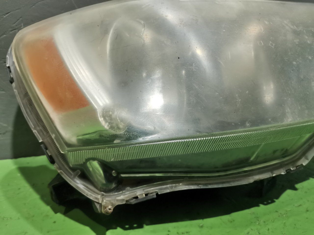 Фара правая Mitsubishi lancer 1.8 4B10 Фара правая Mitsubishi lancer 1.8 4B10