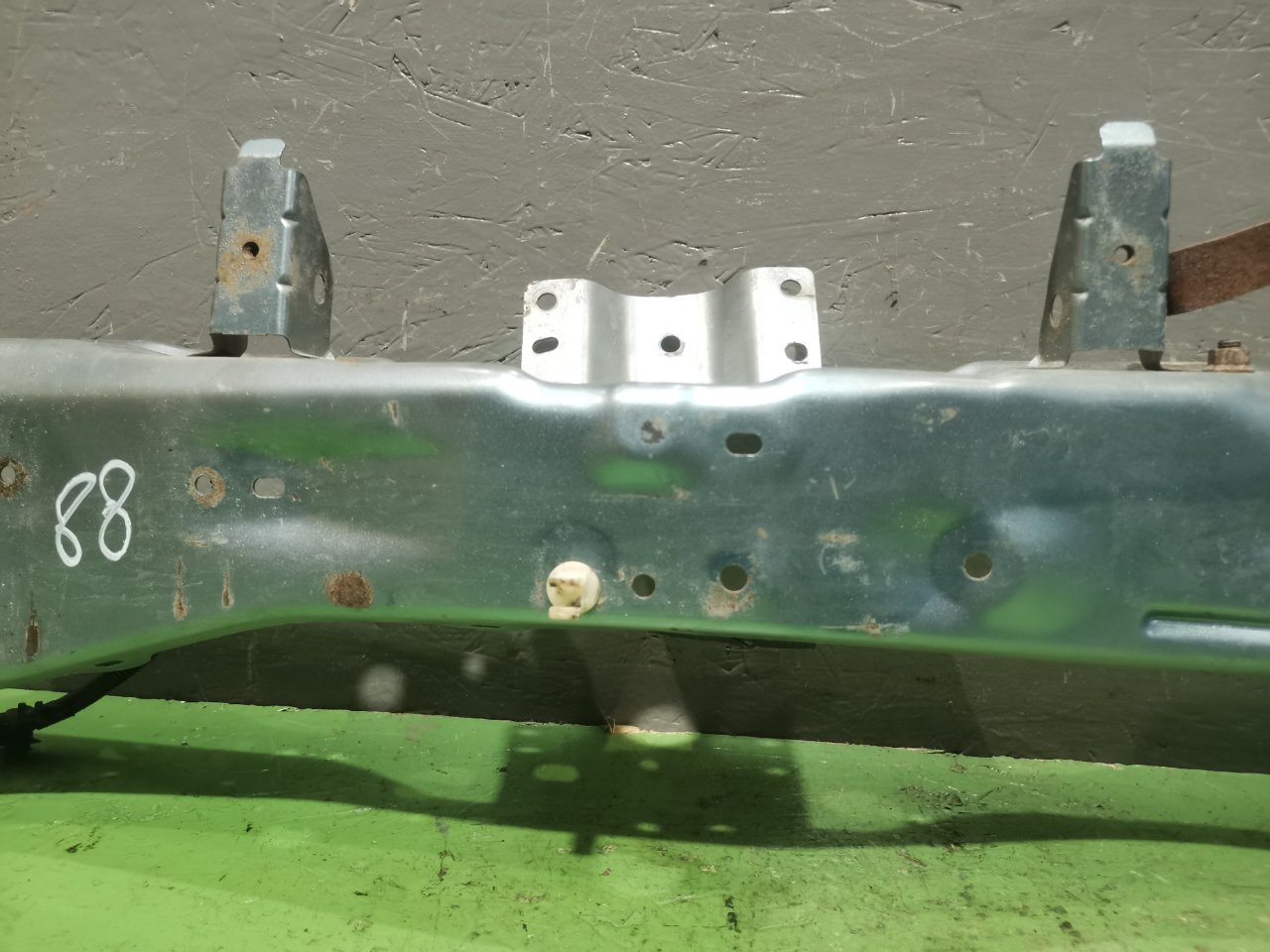 Рамка радиатора lancer 2008 1.8 4B10